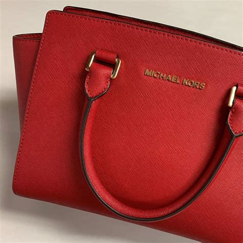 michael kors purse repair near me|michael kors customer service.